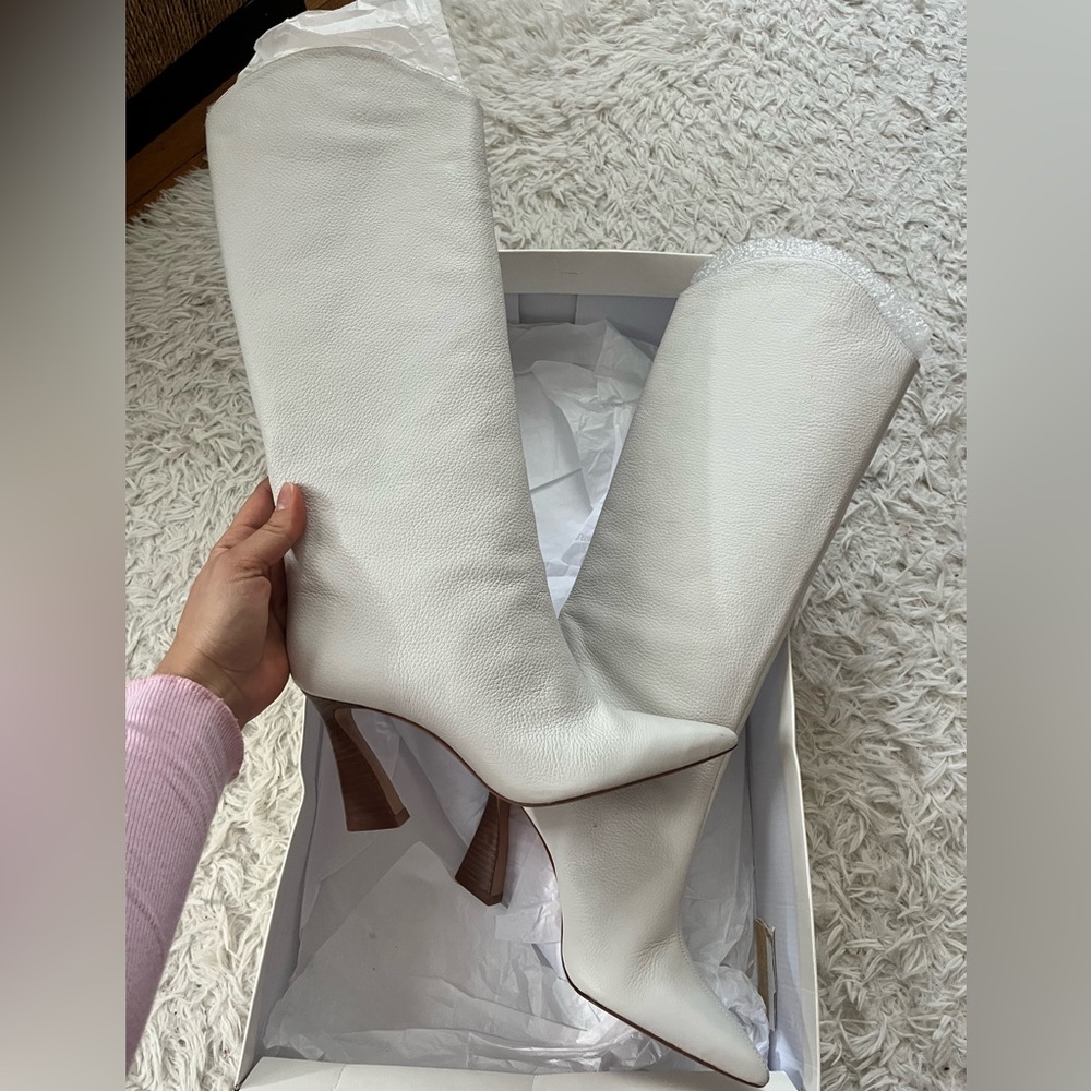 BASICALLY NEW* SCHUTZ MARYANA PEARL Heeled Boots